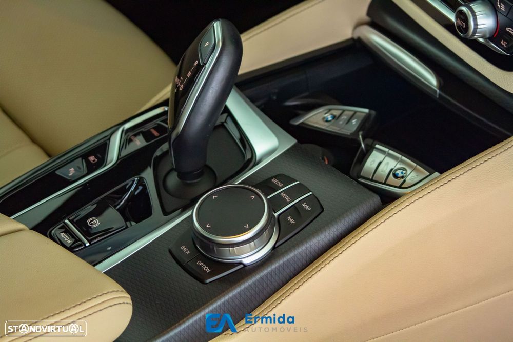 BMW 530 e Pack Desportivo M - 47