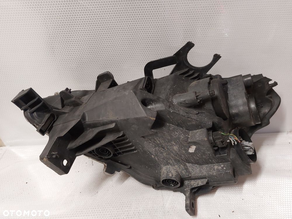 [K] PEUGEOT PARTNER 2 II 2008 2012 LAMPA PRZÓD PRZEDNIA PRAWA - 4