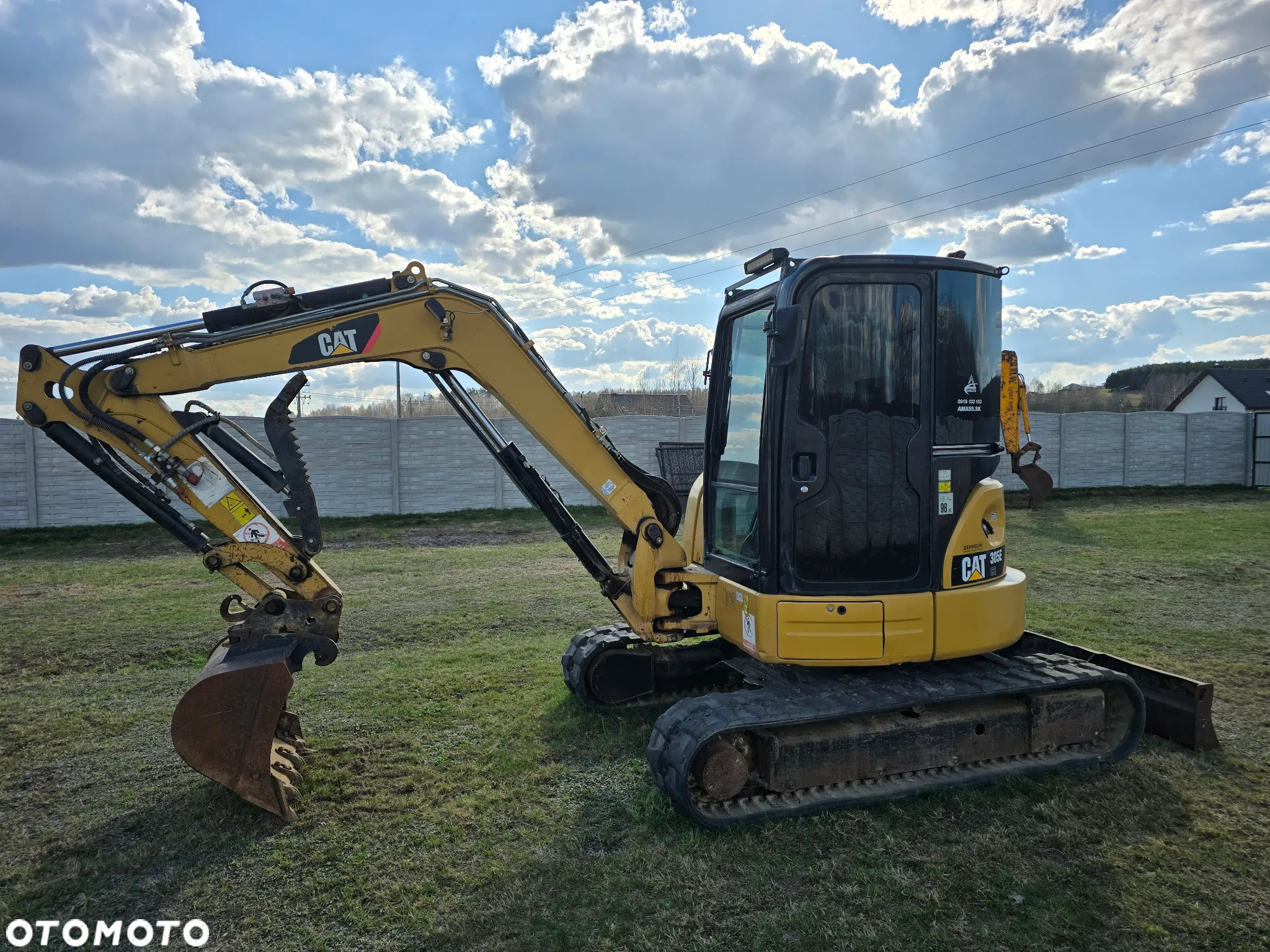Caterpillar - 2