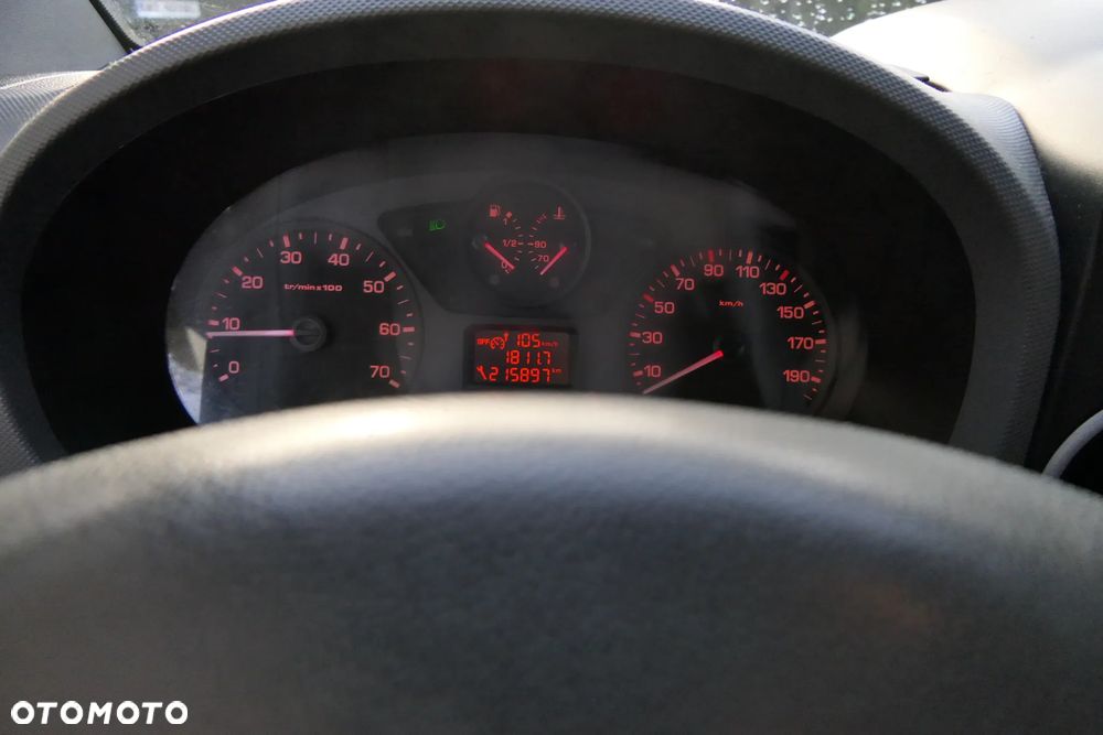 Peugeot PARTNER - 16