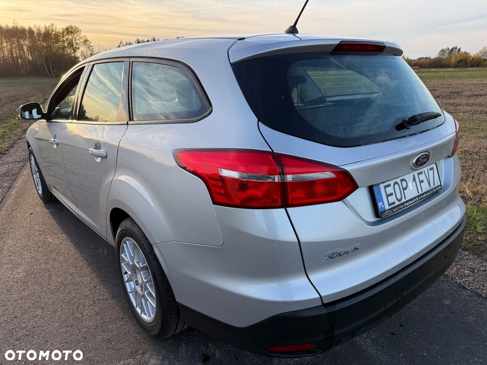 Ford Focus 1.6 SYNC Edition - 22