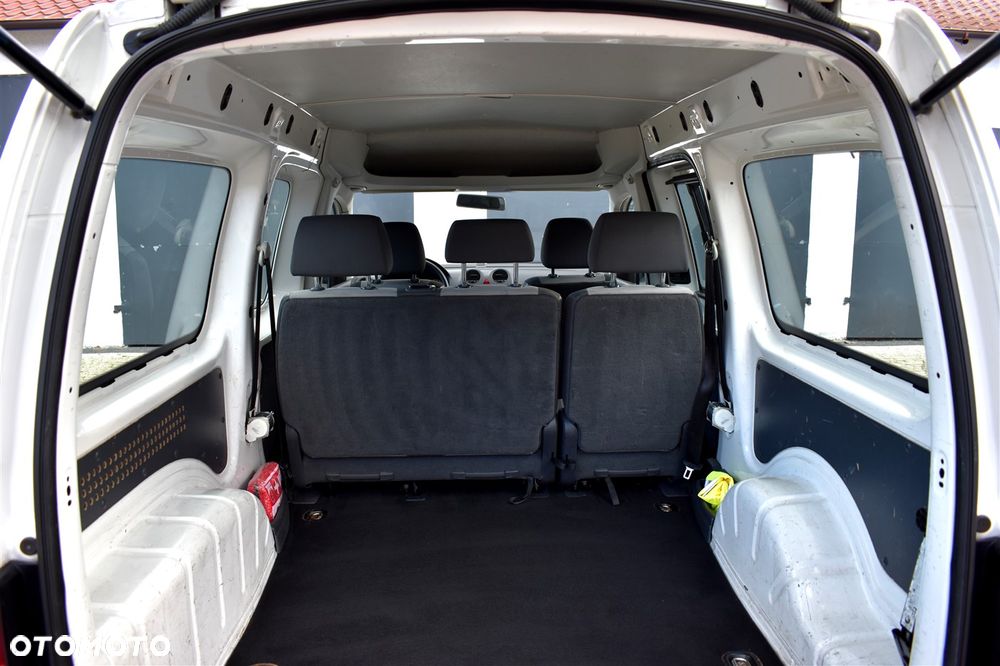 Volkswagen Caddy Maxi Comfortline BMT - 19