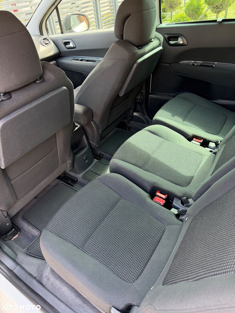 Peugeot 5008 2.0 HDi Allure 7os - 12