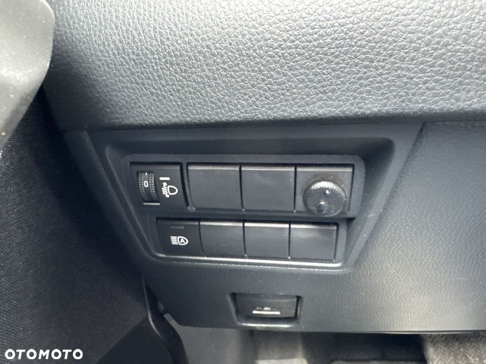 Toyota Yaris - 22