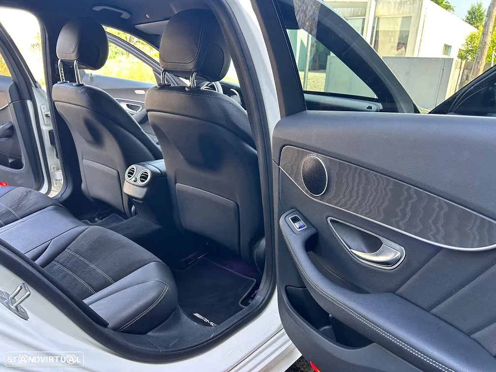 Mercedes-Benz C 300 de AMG Line - 16