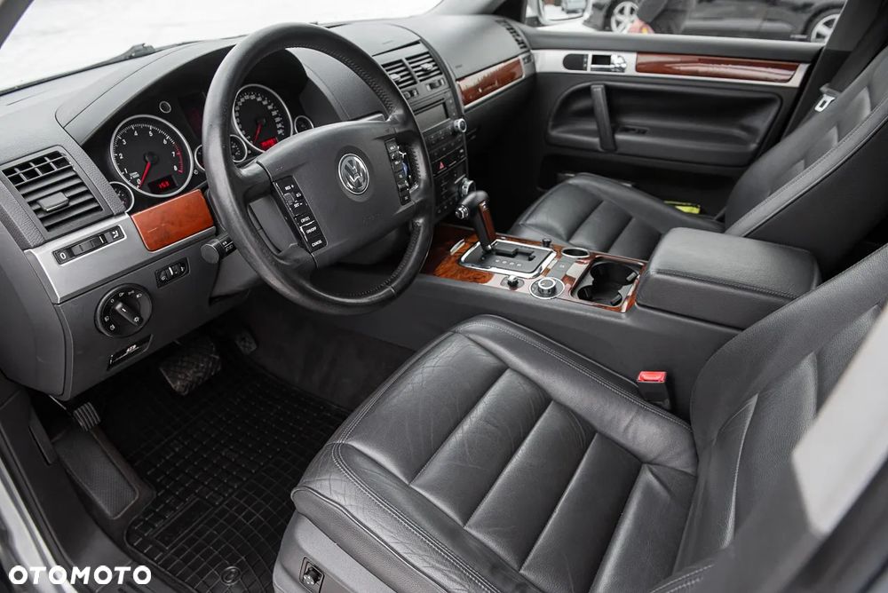 Volkswagen Touareg 3.2 V6 Automatik - 16