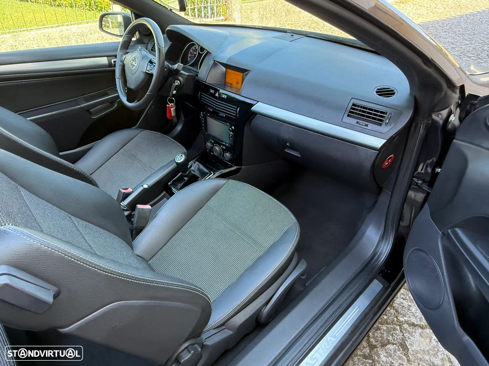 Opel Astra Cabrio TwinTop 1.6 - 13