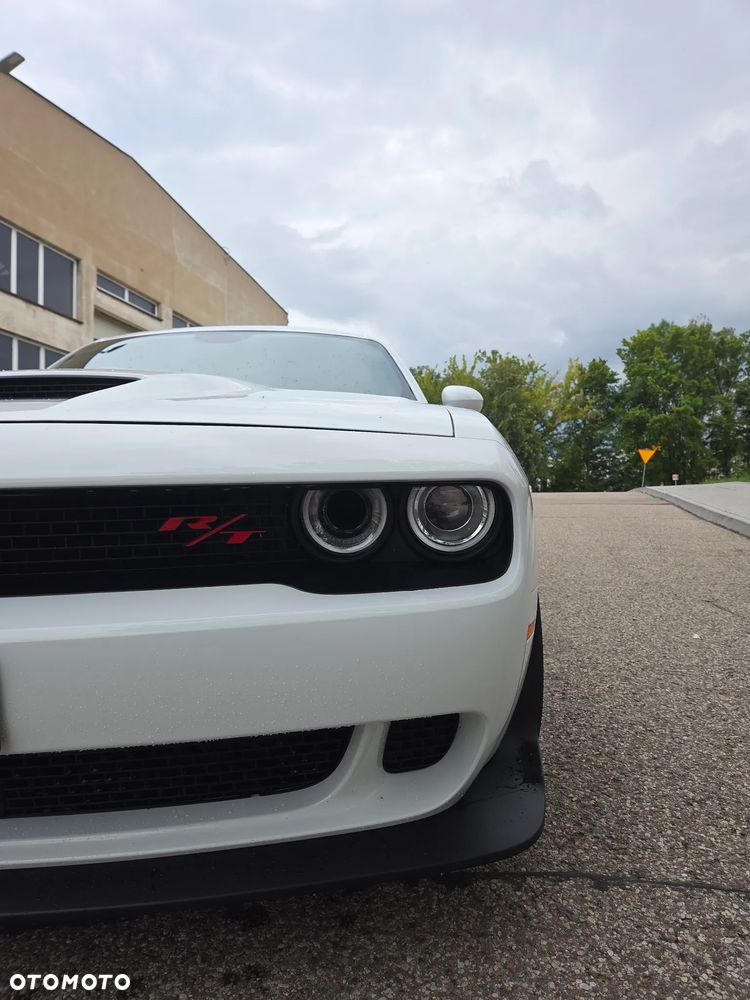 Dodge Challenger 6.4 Scat Pack Widebody - 11