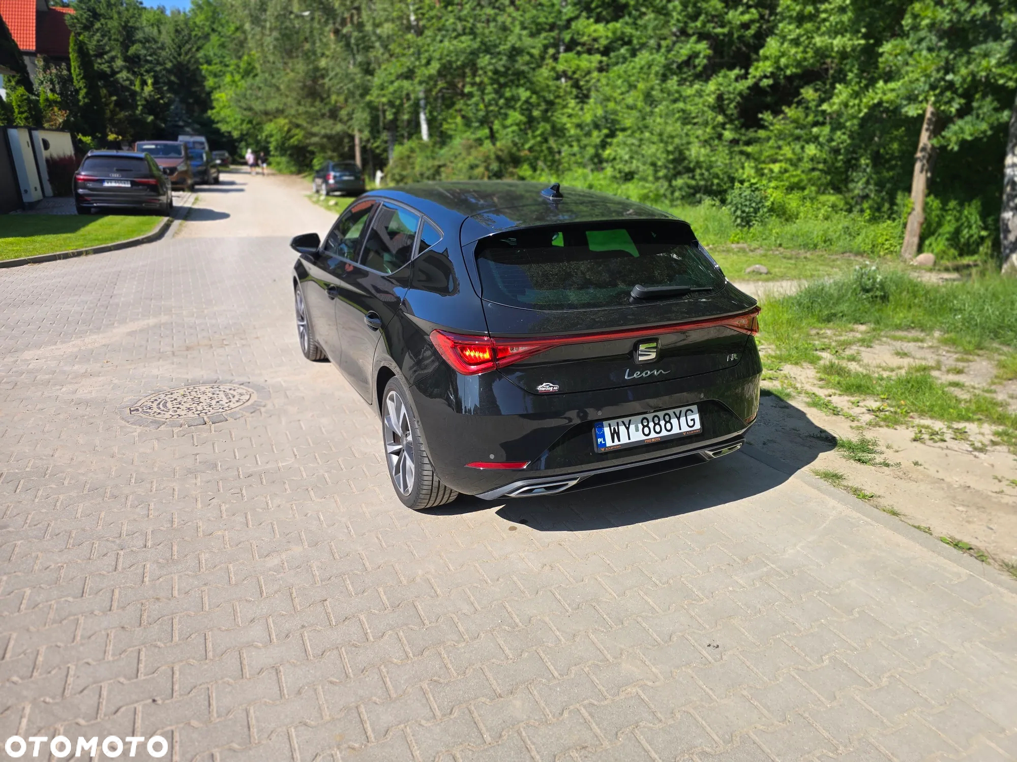 Seat Leon 1.5 eTSI FR DSG - 4