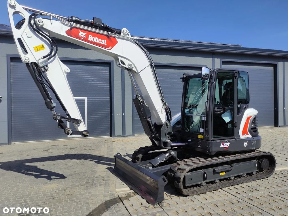 Bobcat E88 - 3