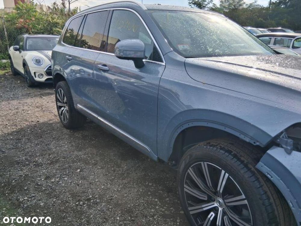 Volvo XC 90 - 8