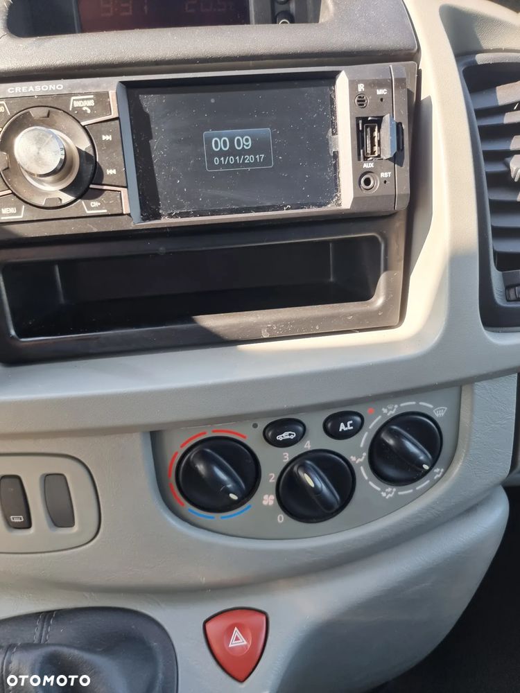 Opel Vivaro - 9