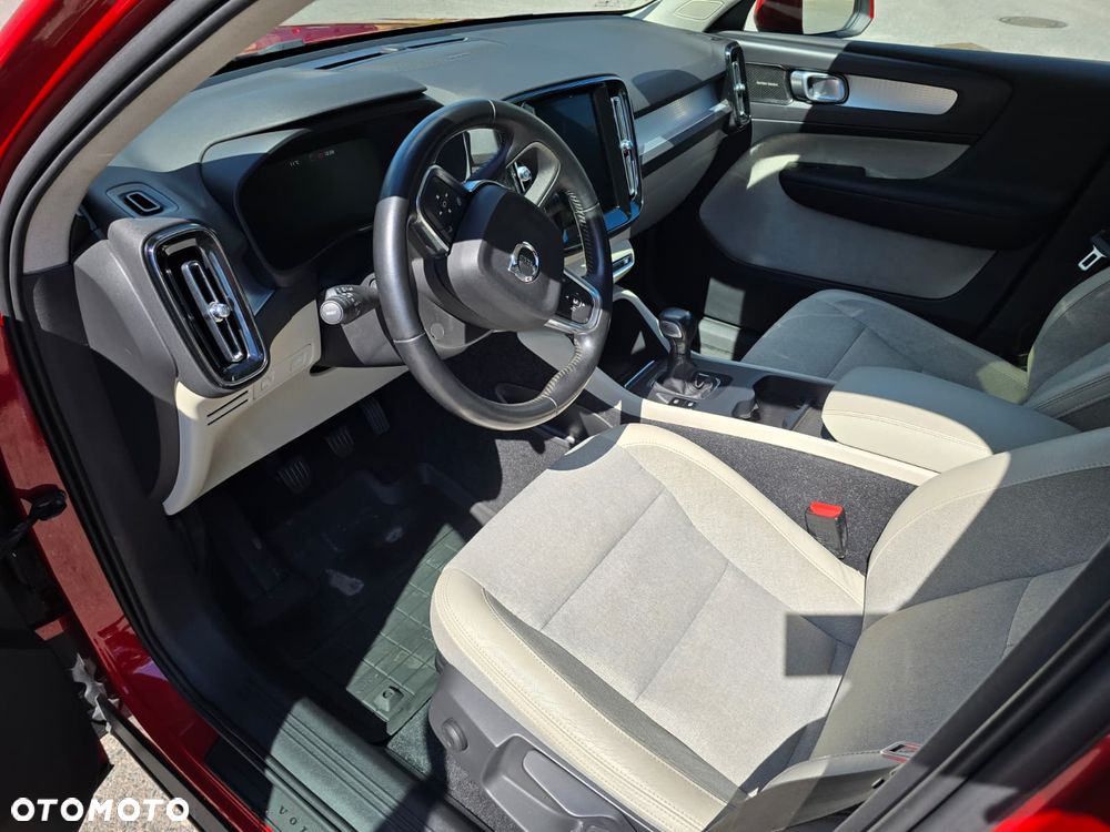 Volvo XC 40 T3 Momentum - 3