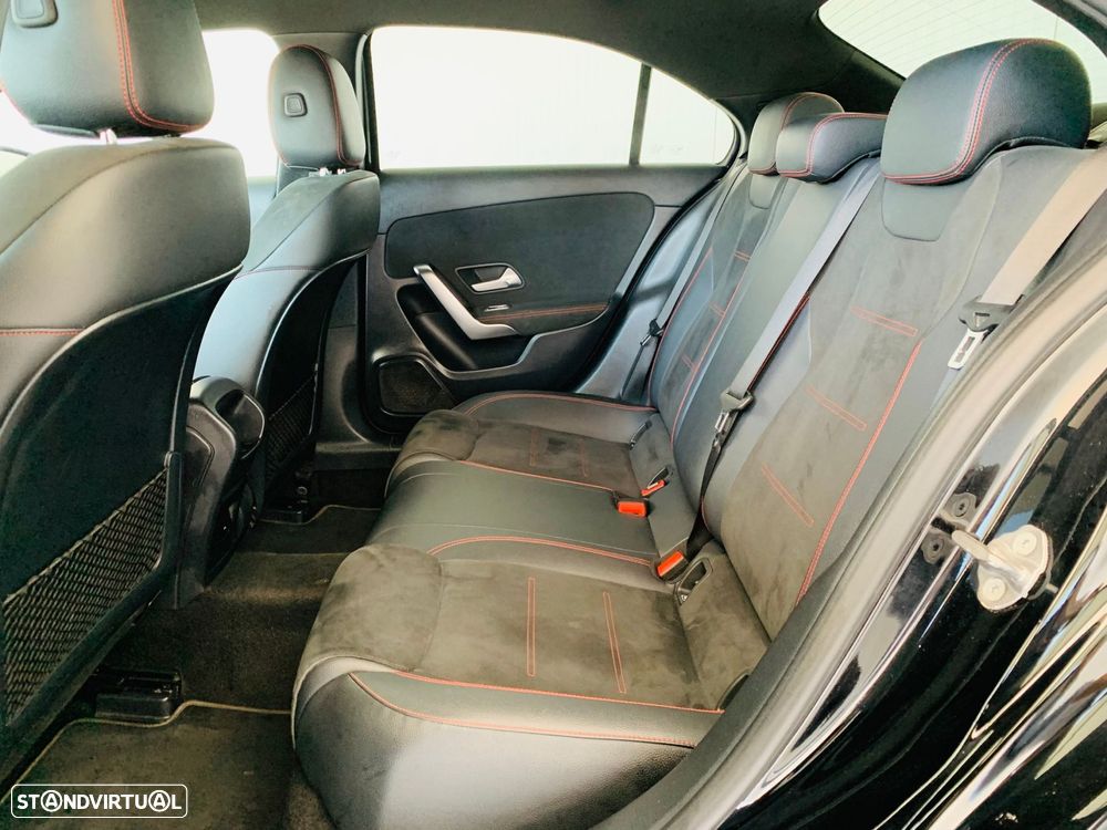 Mercedes-Benz A 250 Limousine e AMG Line - 41