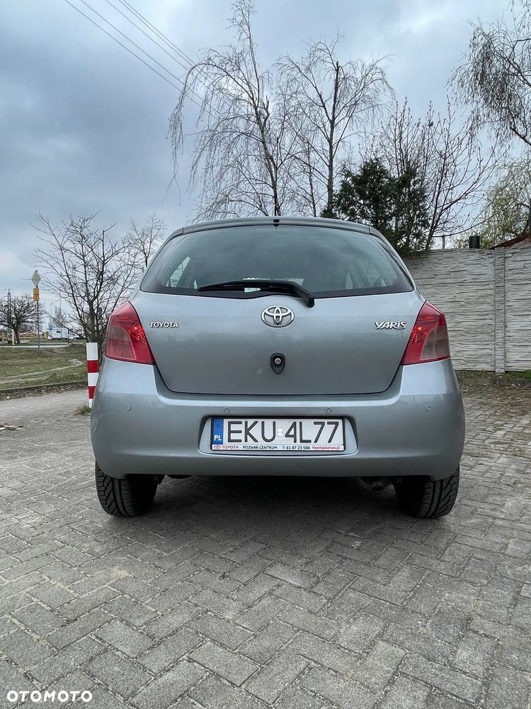 Toyota Yaris 1.3 Terra - 7