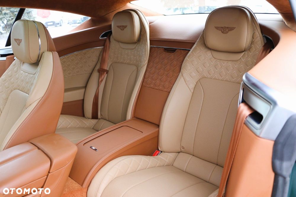 Bentley Continental GT - 14