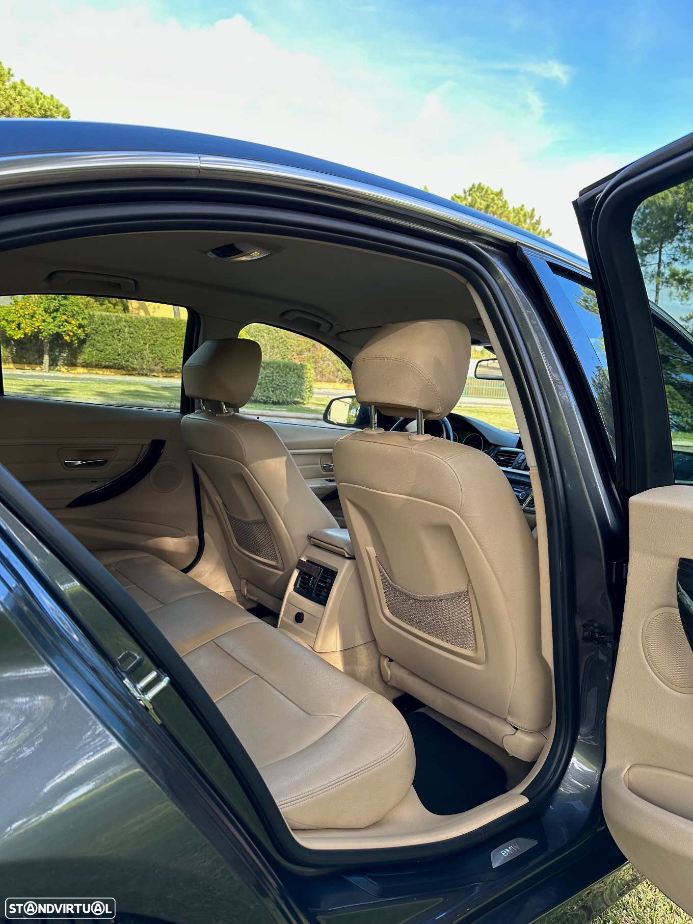 BMW 320 d Aut. Luxury Line - 11