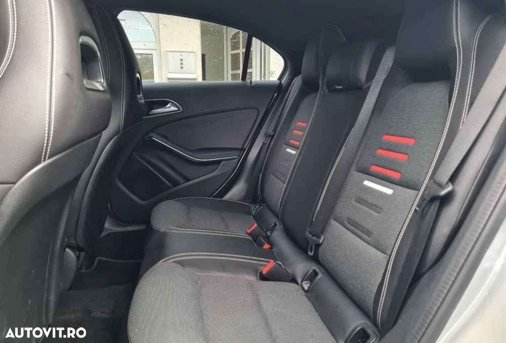 Mercedes-Benz A 180 7G-DCT - 19