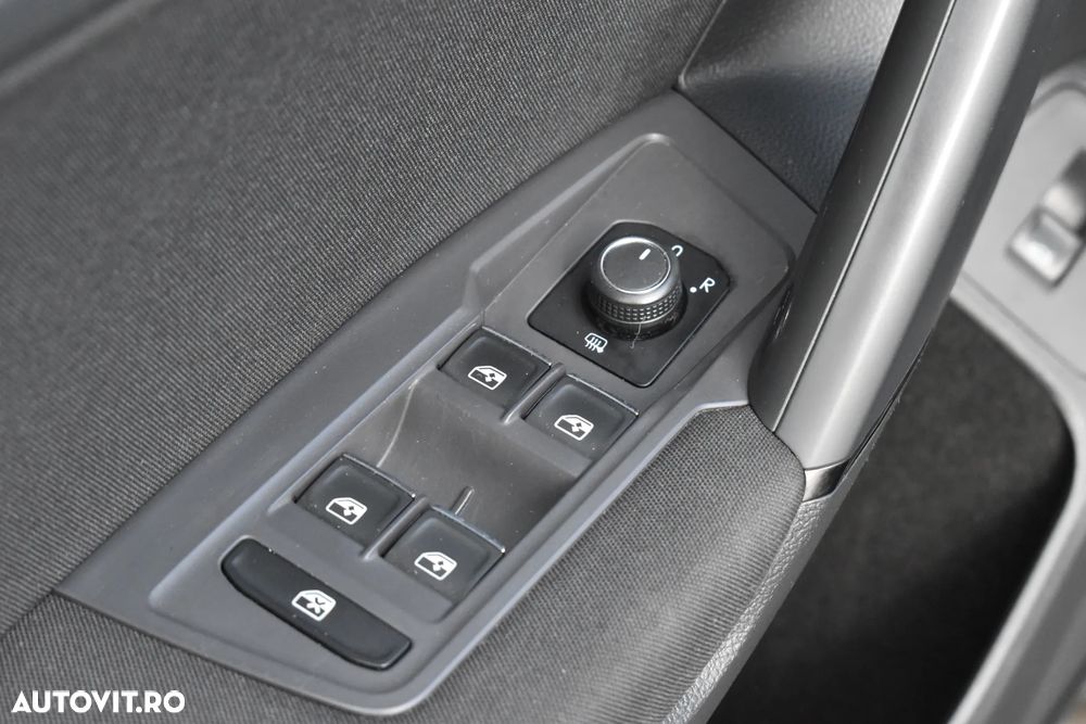 Volkswagen Tiguan 2.0 TDI SCR 4MOTION (BlueMotion Techn.) DSG Comfortline - 36