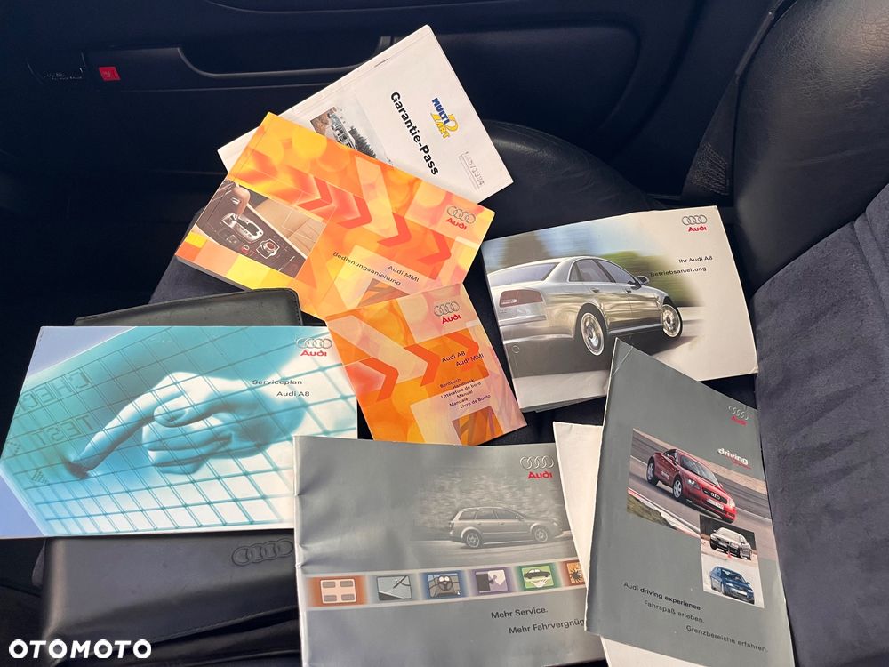 Audi A8 4.2 Quattro - 32