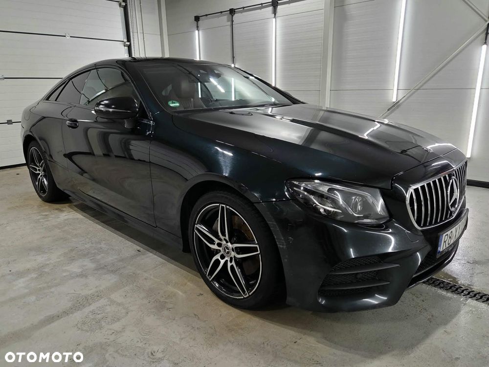 Mercedes-Benz Klasa E 220 d 4-Matic 9G-TRONIC - 14