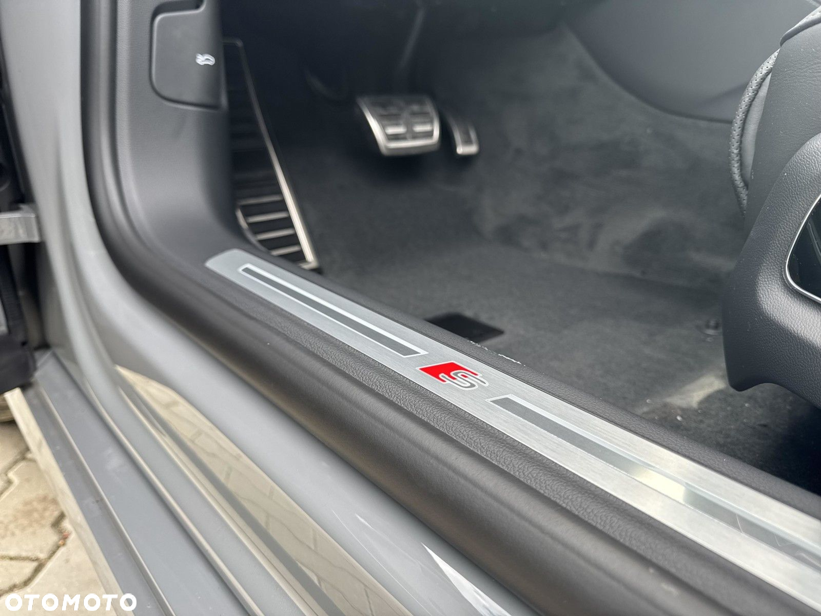 Audi S8 - 13