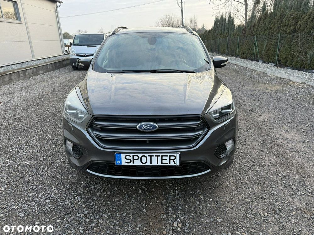 Ford Kuga - 2