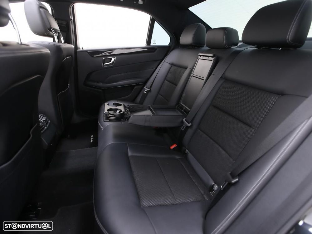 Mercedes-Benz E 300 Bluetec Hybrid Avantgarde - 11