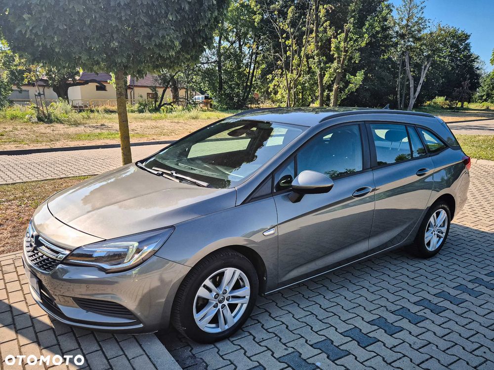 Opel Astra 1.0 T 120 Lat S&S - 10