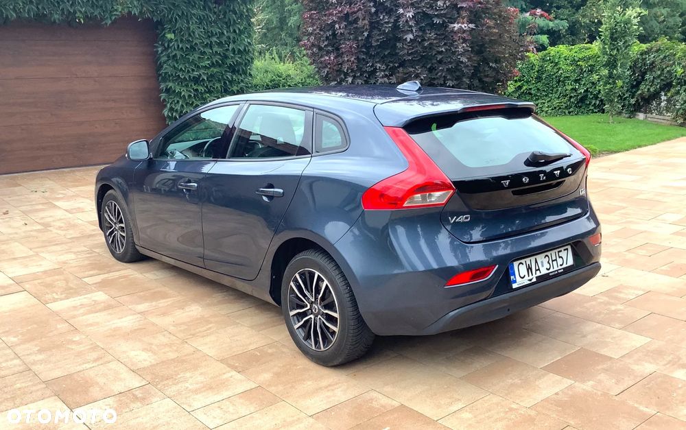 Volvo V40 D2 Drive-E SCR R-Design Momentum - 5