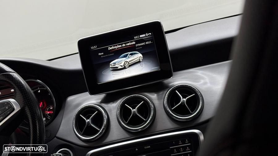 Mercedes-Benz CLA 200 d Shooting Brake AMG Line - 24