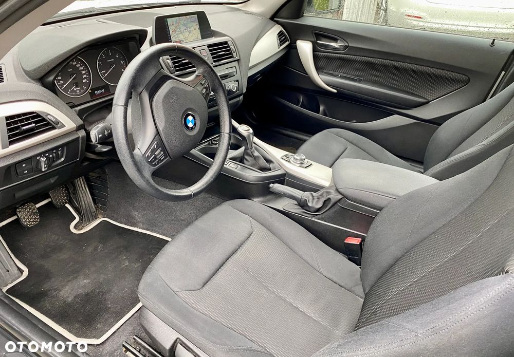 BMW Seria 1 114d Sport Line - 11