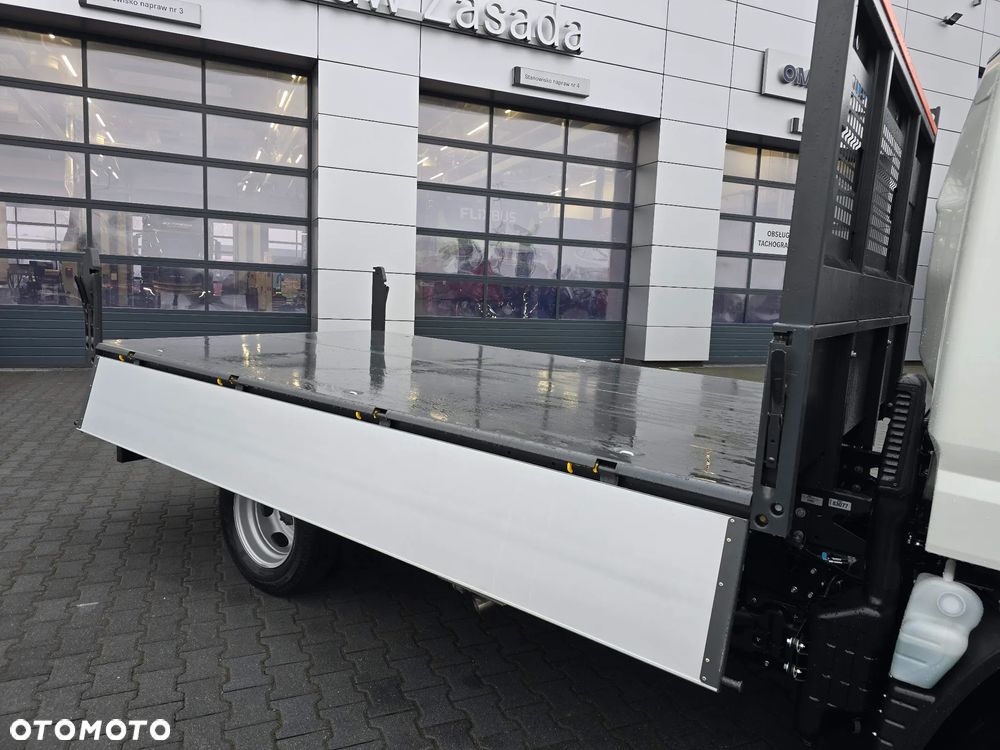 FUSO Canter 3C15 - 9