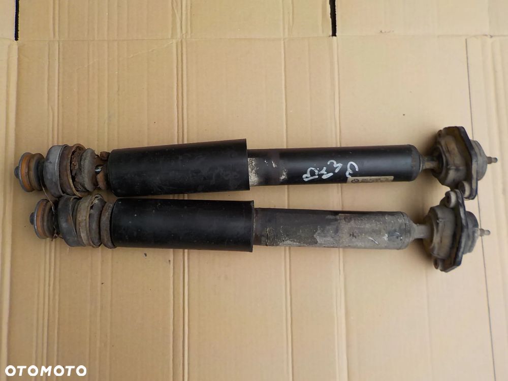 amortyzator tył komplet bmw e91 2007r 6772926 - 1