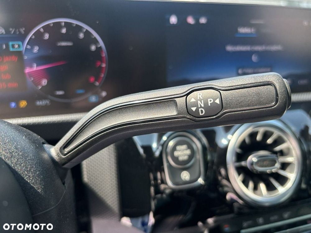 Mercedes-Benz CLA - 14