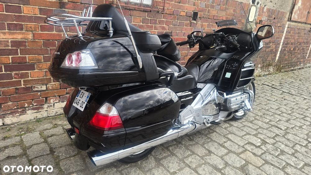 Honda GL - 23