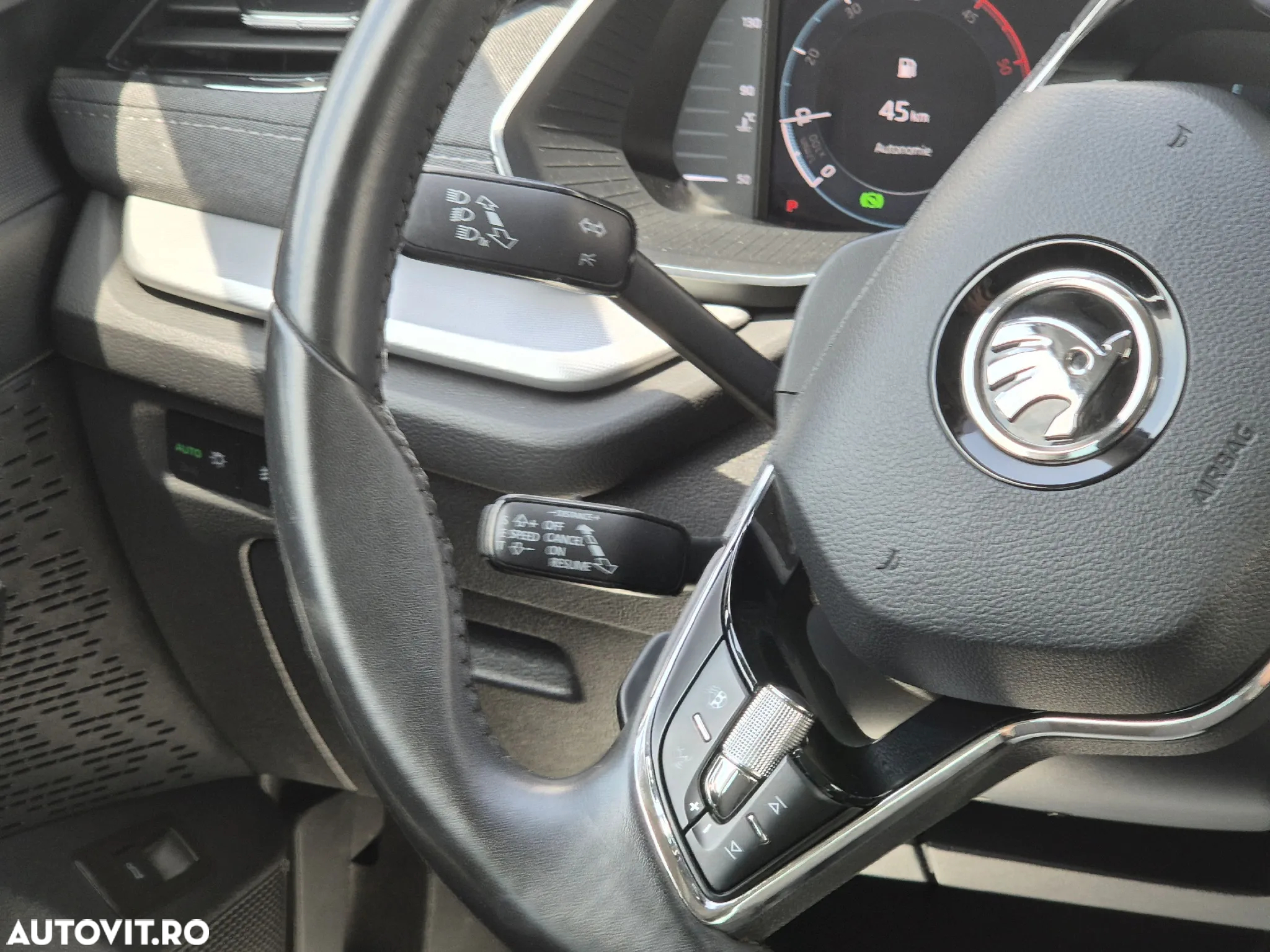 Skoda Octavia 2.0 TDI DSG Style - 17
