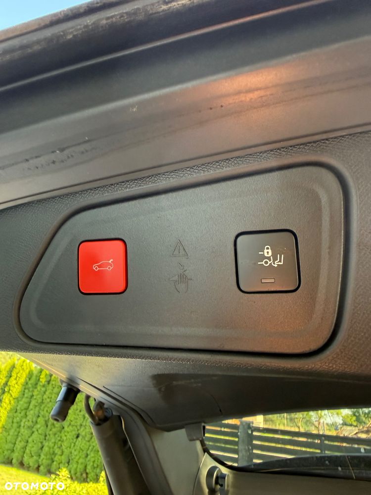 Peugeot 3008 225 e-EAT8 GT Pack - 34
