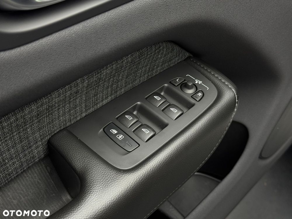 Volvo XC 60 B4 B Core - 24