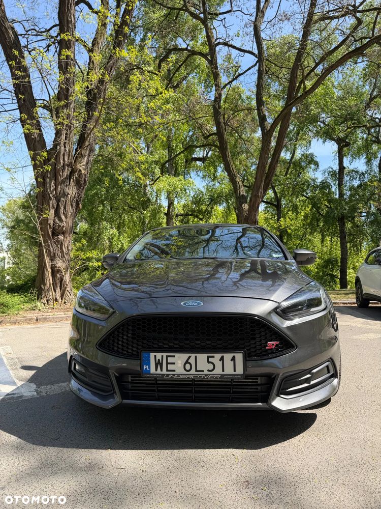 Ford Focus ST - 7