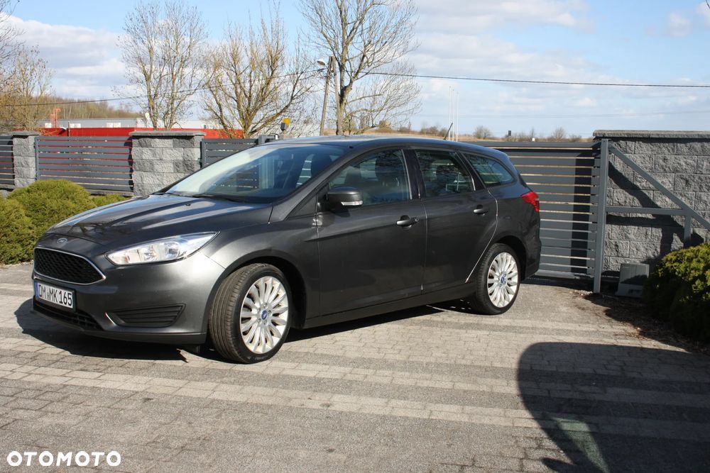 Ford Focus 1.5 TDCi ECOnetic 88g Start-Stopp-System Business - 4