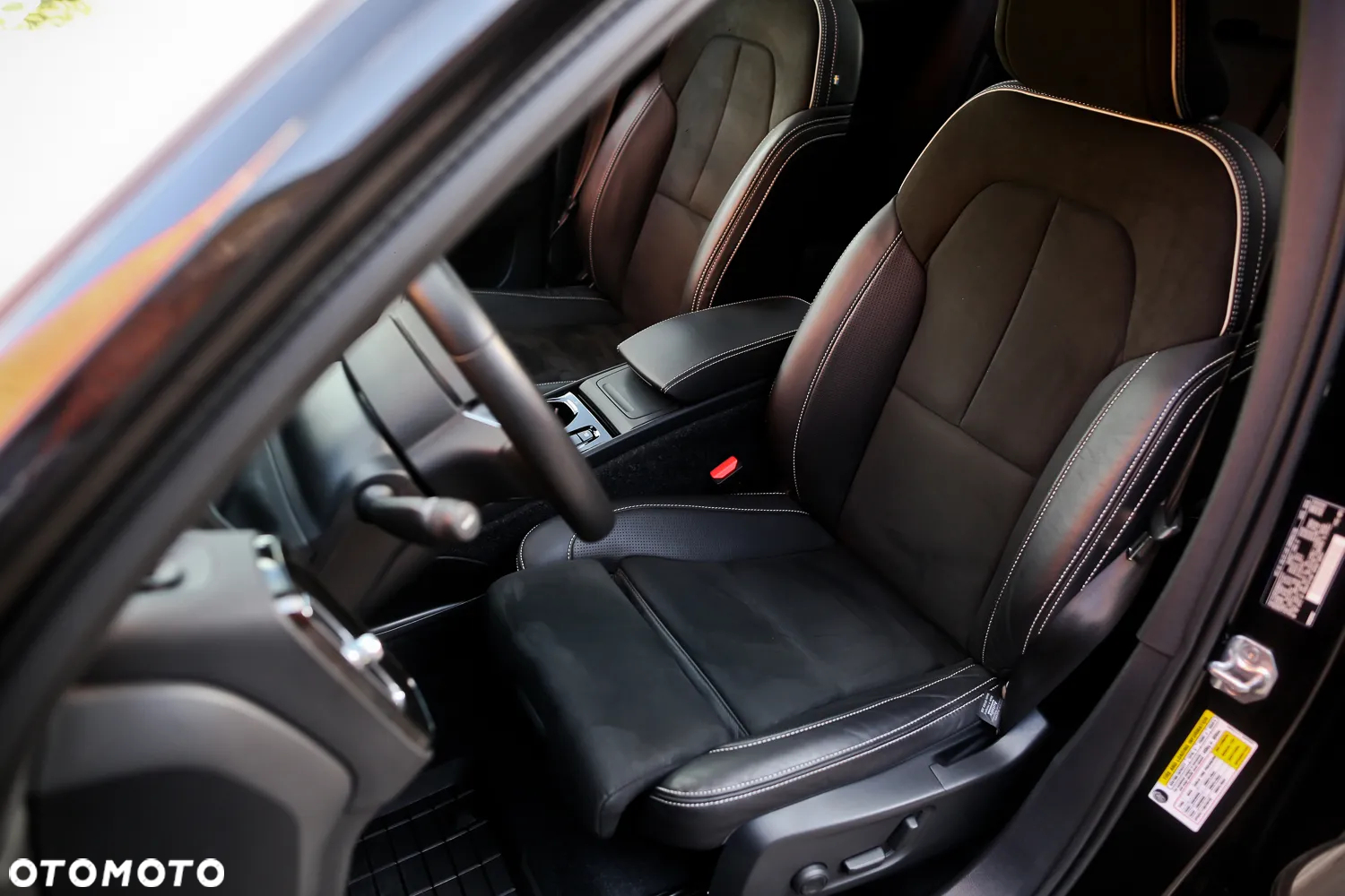 Volvo XC 40 T5 AWD R-Design - 23