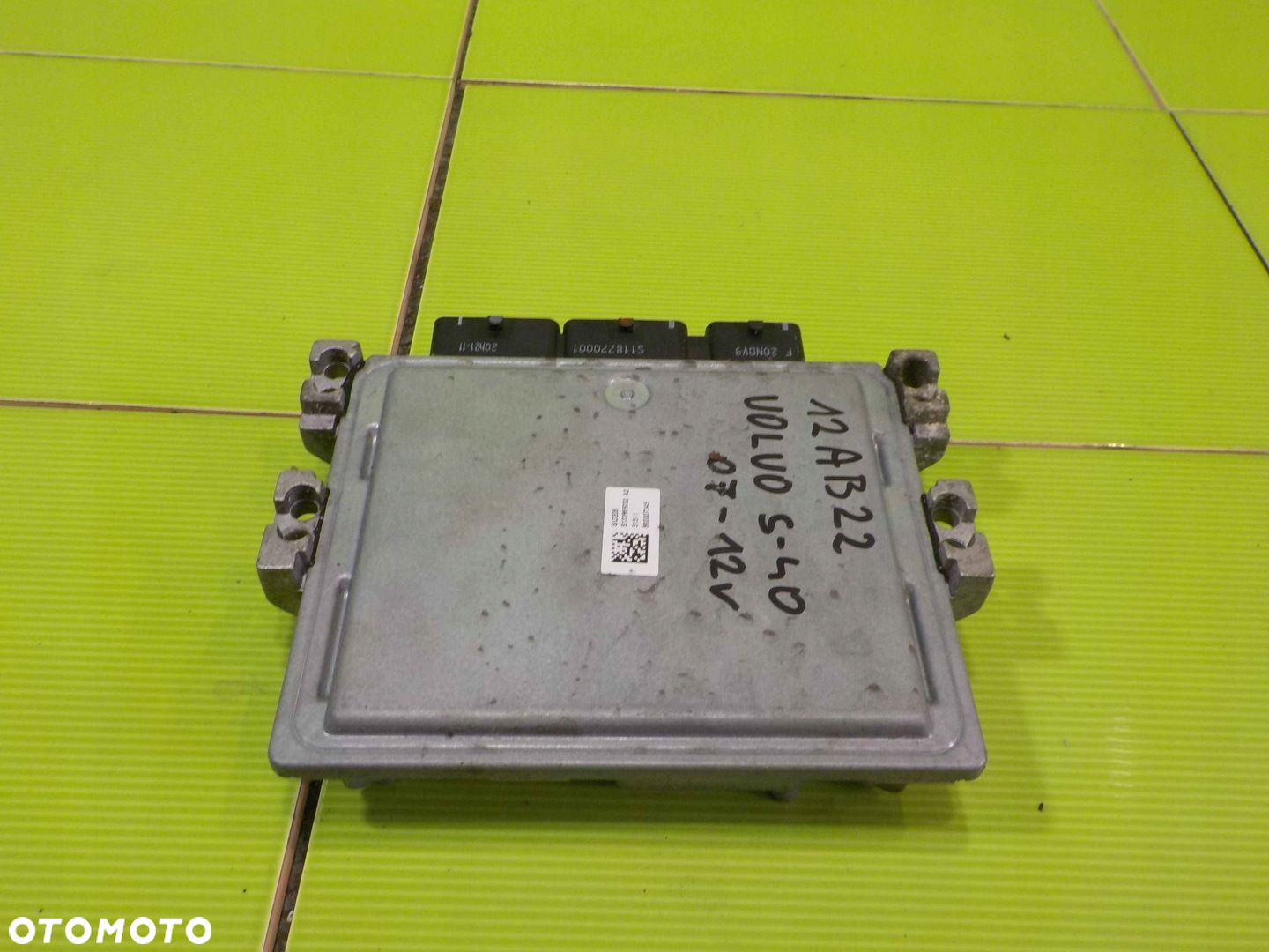 VOLVO S40 II LIFT 2.0 D 10r sterownik komputer silnika 31269095 - 3