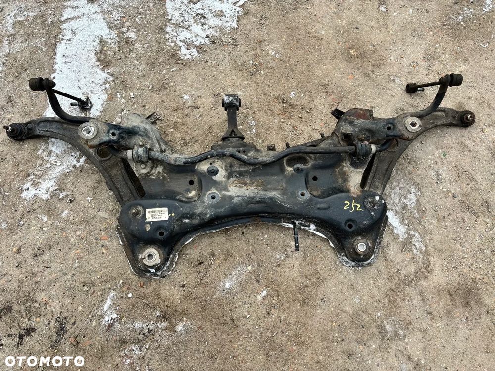 Belka wózek przedni Hyundai i40 2011r. 1.7 CRDI 136KM - 1