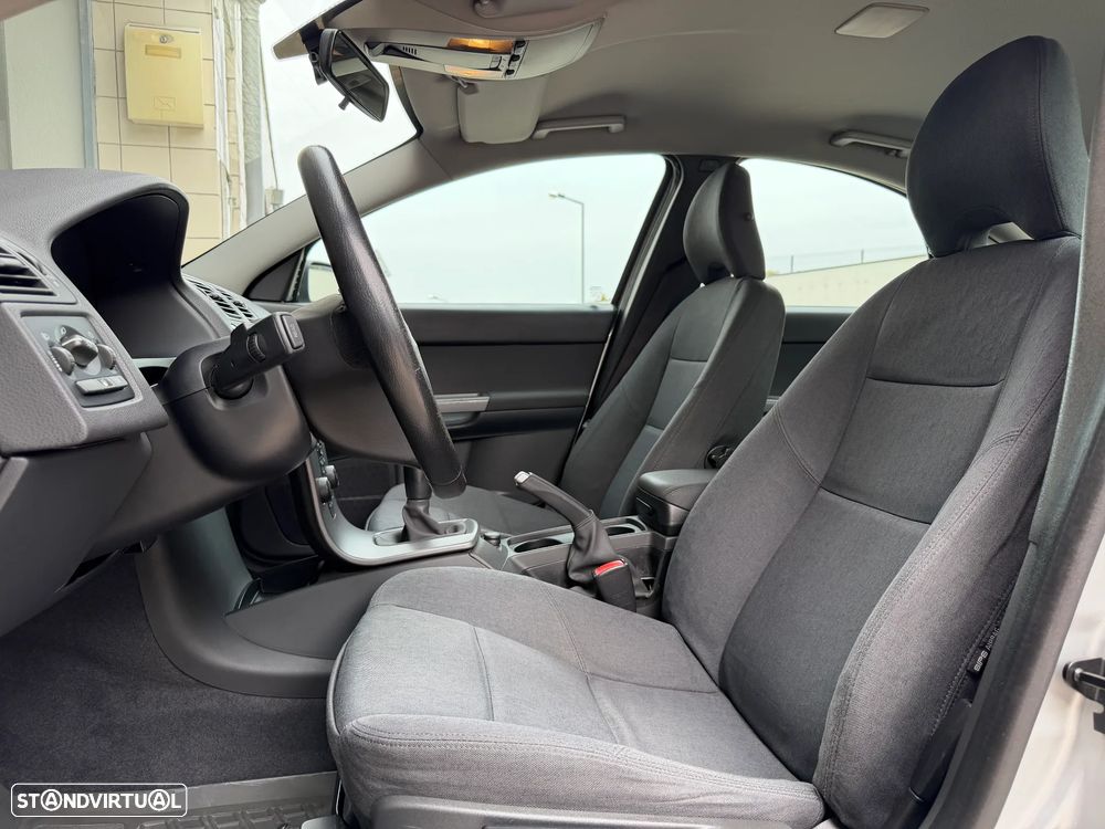 Volvo S40 2.0 D Nível 1 - 19