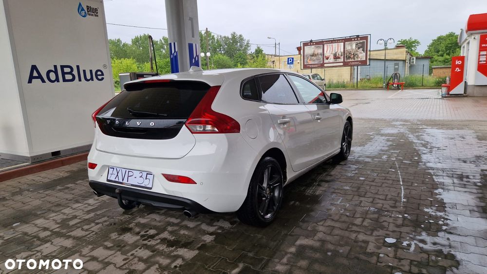 Volvo V40 D4 Summum - 18