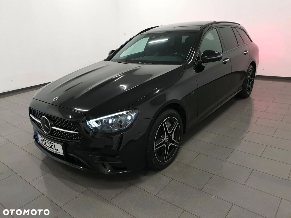 Mercedes-Benz Klasa E 300 de 4Matic 9G-TRONIC AMG Line - 1