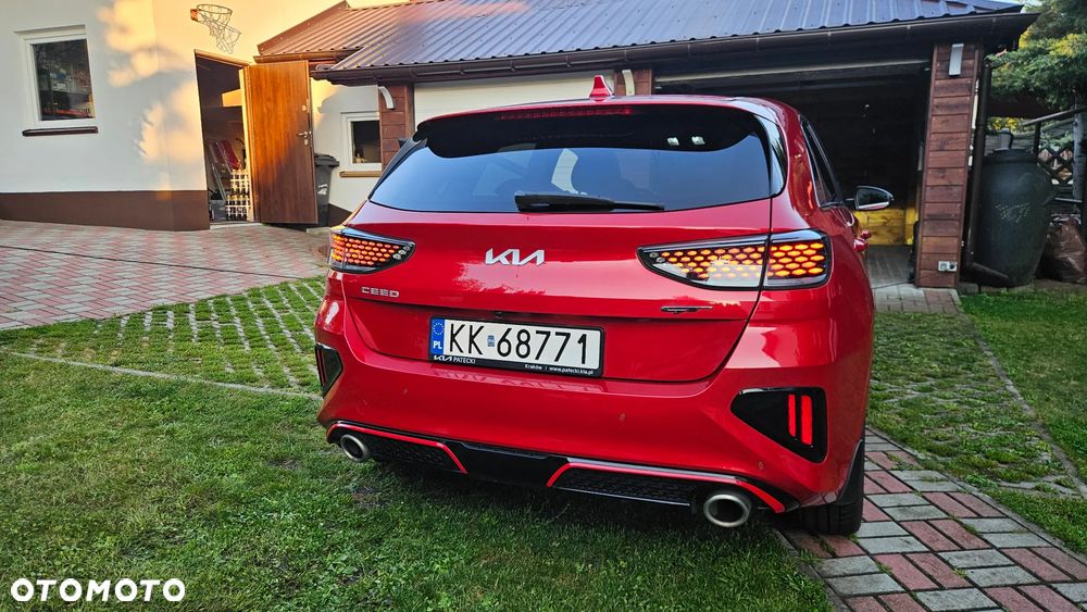 Kia Ceed - 35