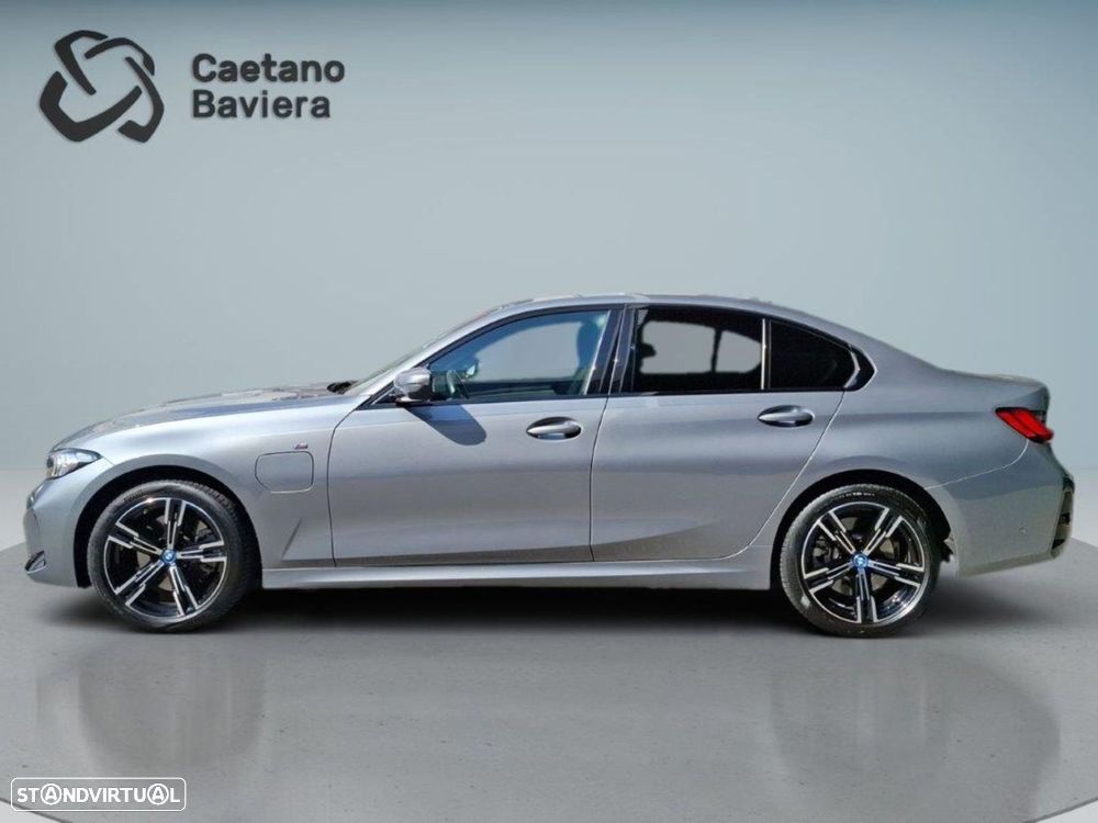 BMW 320 e Pack Desportivo M Auto - 5