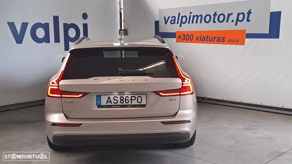 Volvo V60 2.0 B4 Momentum Core Geartronic - 6